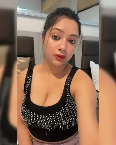 Call Girls Service Erandol